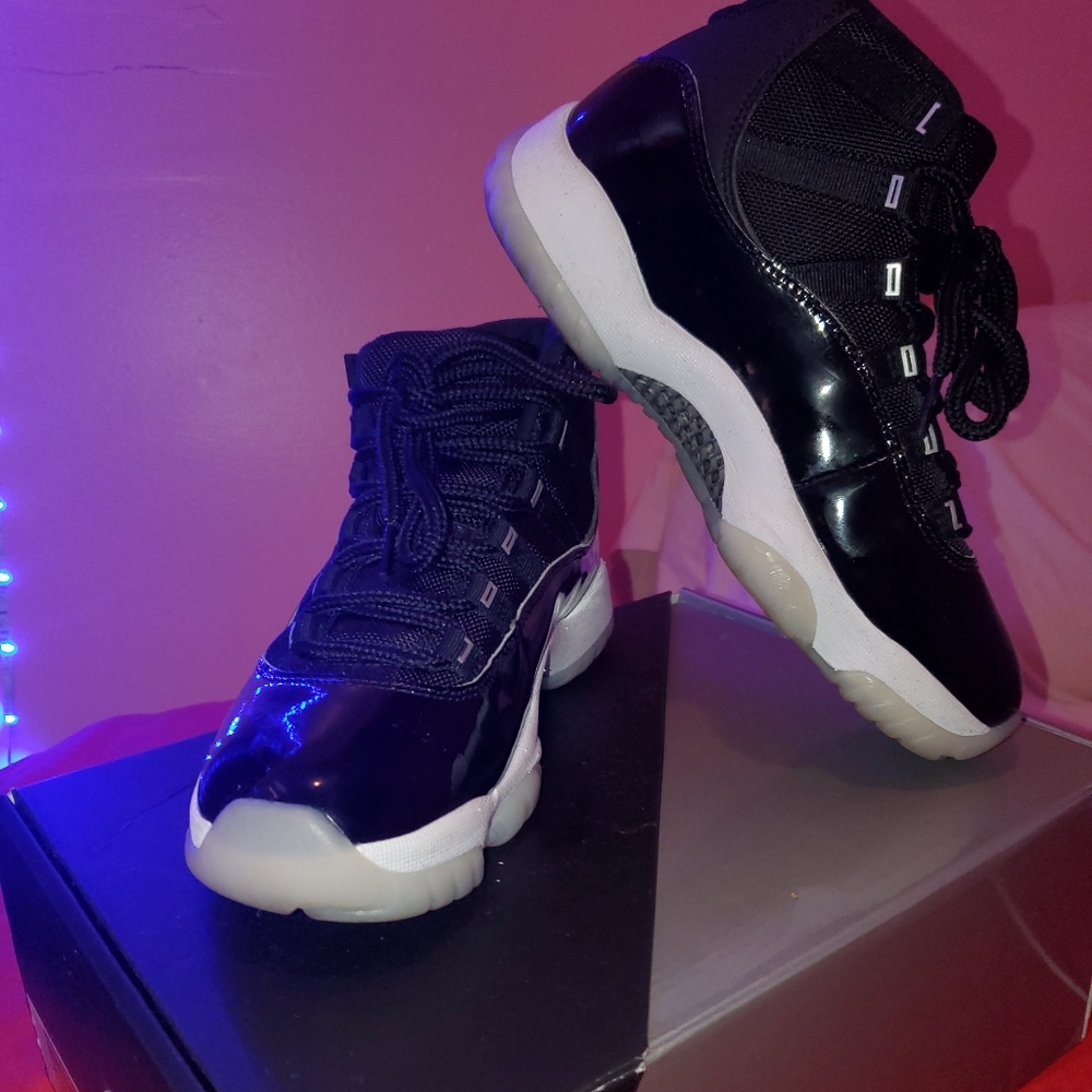 Air jordan retro 11